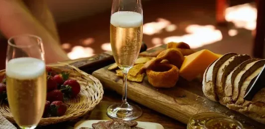 Sparkling Wine in the Summer: Ideas to Harmonize